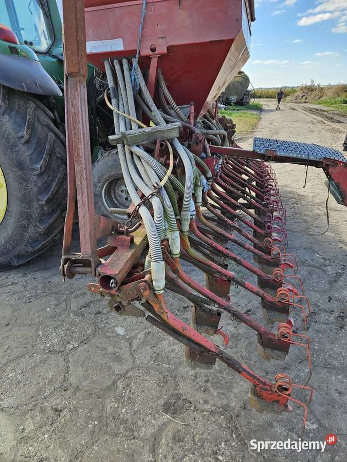 Siewnik kverneland accord 45m Dl napedzany Krzewica