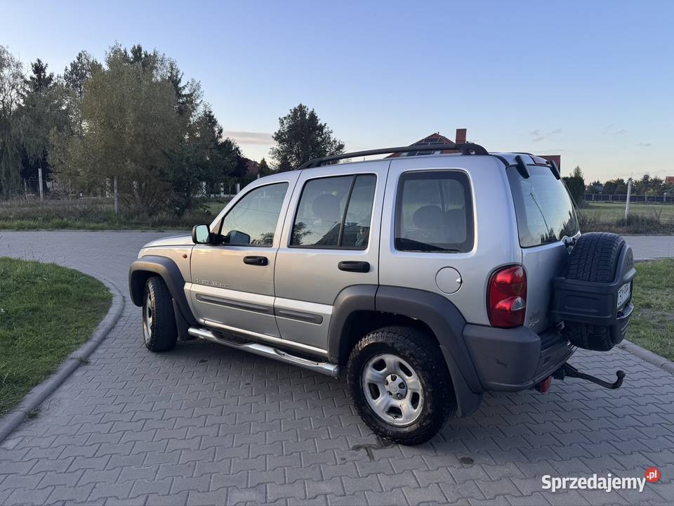 Jeep Cherokee 24 LPG uszkodzony 390km Bydgoszcz
