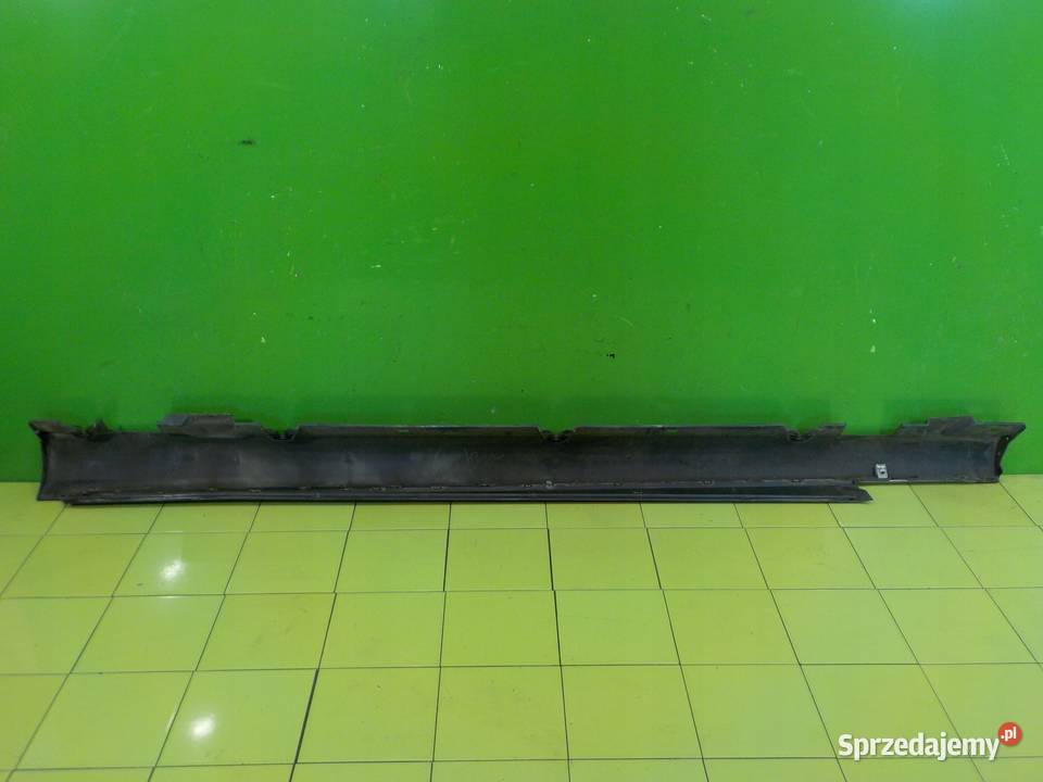 MERCEDES C W205 21 CDI 15r SEDAN 4D listwa progu