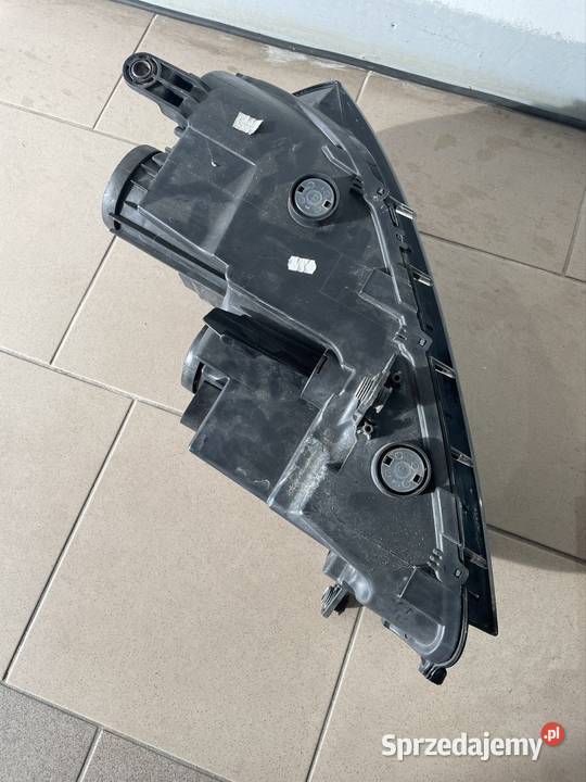 Lampy przednie Volkswagen Passat B7 Lampy przednie dolnośląskie Paszowice