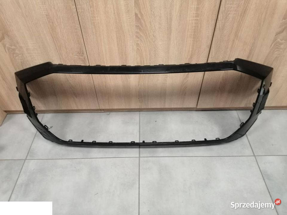 Audi Q8 4m8 ramka atrapy Kozubszczyzna