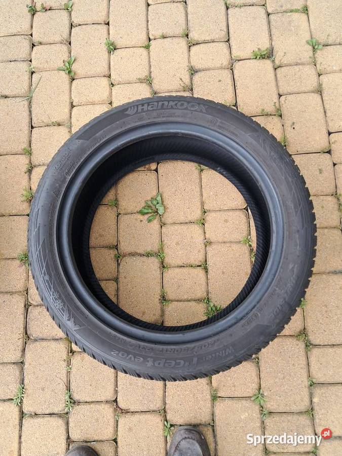 Sprzedam 2 opony zimowe Hankook20550 R17 Imielin