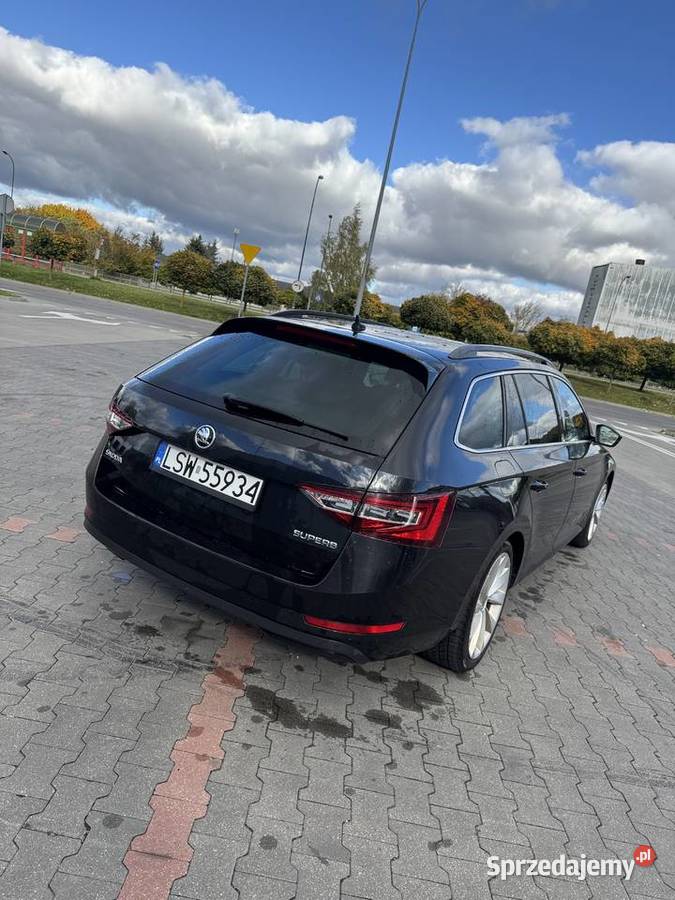 Skoda Superb III 16 TDI 2017 Bogate wyposażenie Świdnik