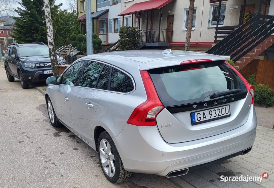 Volvo v60 20 D4 181 2014 pomorskie Gdynia