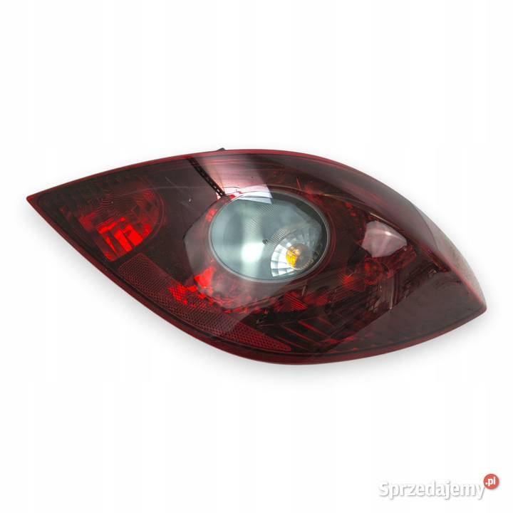 LAMPA PRAWA Opel Corsa D HTB 3D LIFT tylna osobowe Chełm