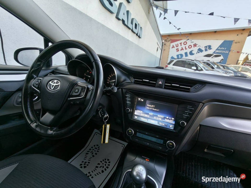 Toyota Avensis FL SEDAN 20 D4D kamera Tempomat diesel śląskie Racibórz sprzedam