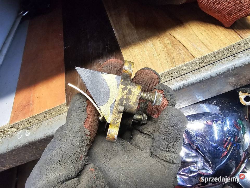 Suzuki LT 80 membrana zawór membranowy listki