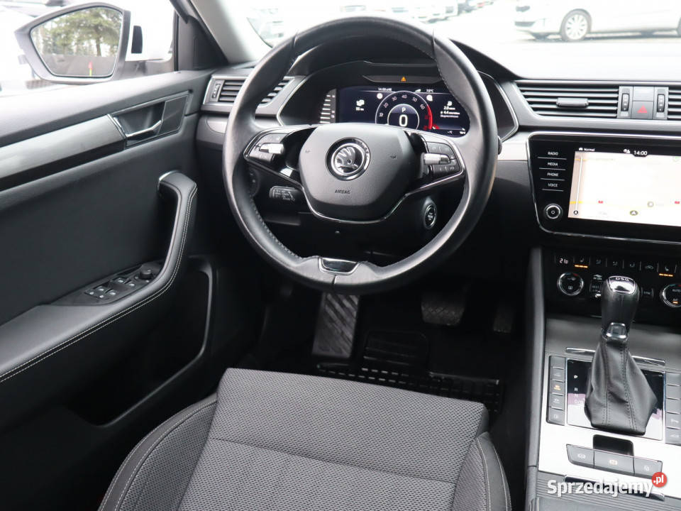 Skoda Superb iV 14 TSI PHEV biały Katowice