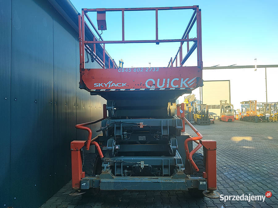 Podnośnik nożycowy zwyżka robocza terenowa Wózki widłowe Kęty sprzedam