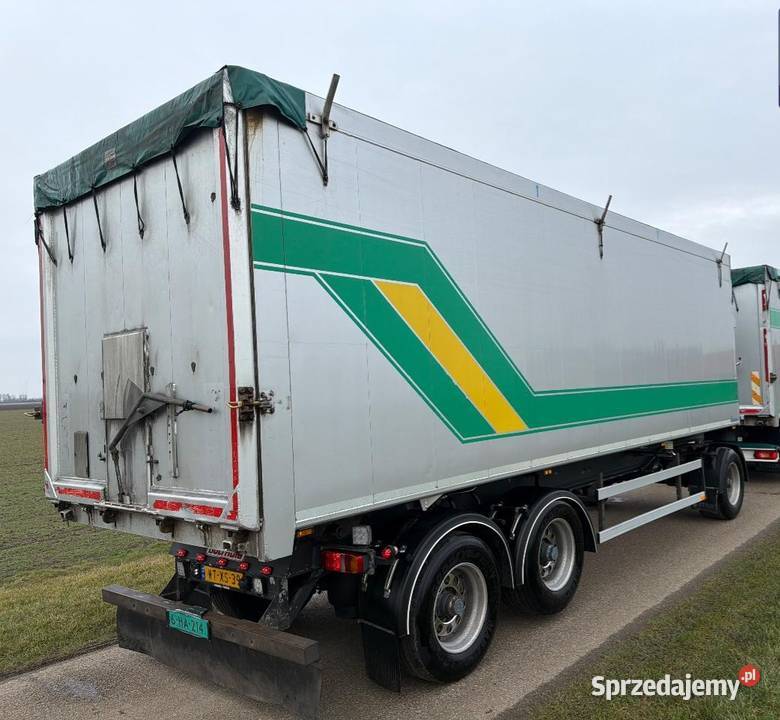 Wywrotka do zboza z przyczepą Volvo do sprowadzenia