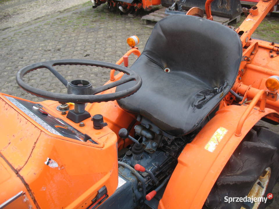 Kubota B serja 4x4 tania sprawna z glebogryzarką Mroków