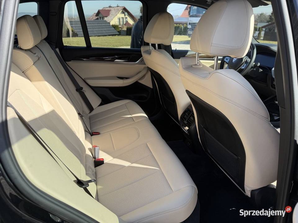 BMW X3 xDrive30i G01 20 Benzyna 245 4x4 2023r Tłuczań sprzedam