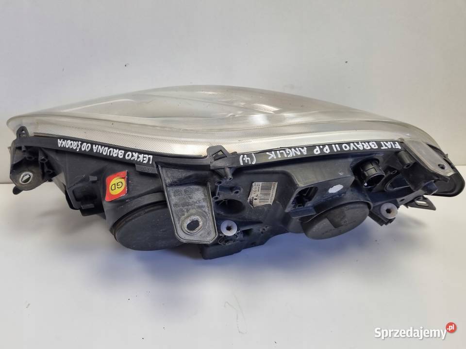 Fiat Bravo II 0710r PRZEDNIA LAMPA PRAWA prawy Janów
