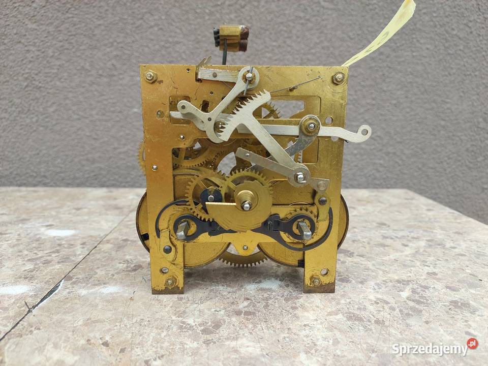 626 Mechanizm starego zegara ściennego Junghans Tczew