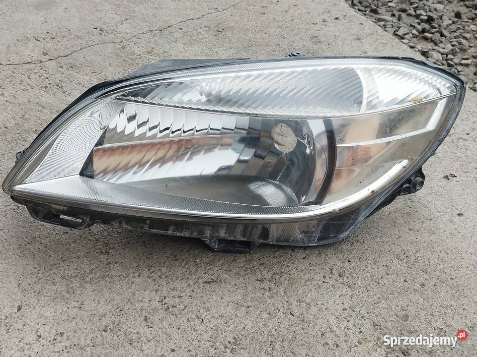 REFLEKTOR LAMP SKODA FABIA II 2 ROOMSTER STRONA