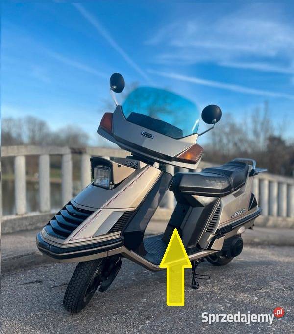 Honda Spacy CH125 JF02 klapka Pozostałe Chorzów