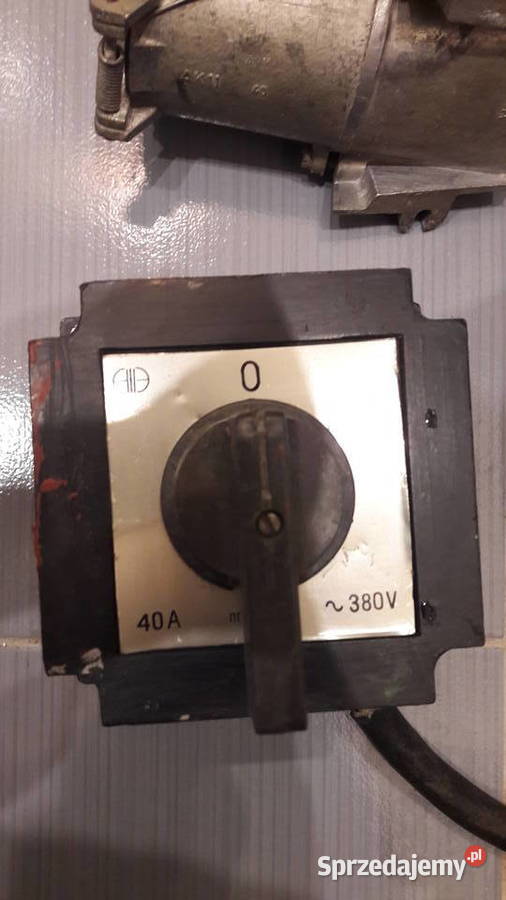 Gniazdo siłowe 32A 500V z wyłącznikiem na kablu Elektryczne Głuchołazy