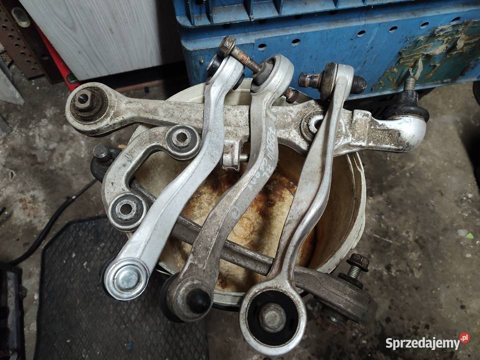 Volkswagen Passat B52003r Rok produkcji 2003 świętokrzyskie