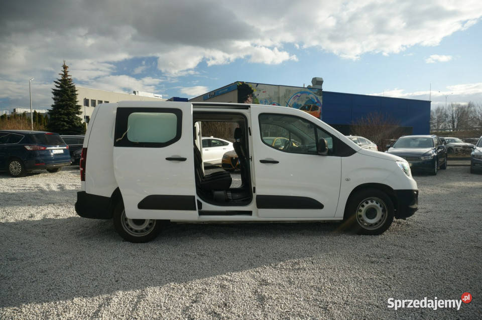 Opel Combo 15 CDTI131 Cargo XL 24t Essential tempomat Poznań sprzedam