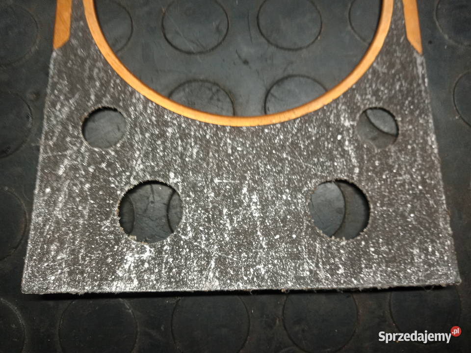 Ursus c360 uszczelka głowicy nowa prl Ożarów Mazowiecki