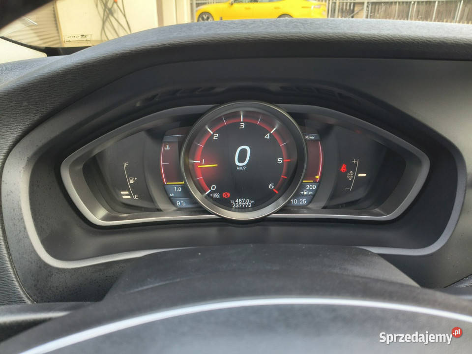 Volvo V40 16HDi 115 D2 Momentum Full serwis ASO nawigacja Mysłowice
