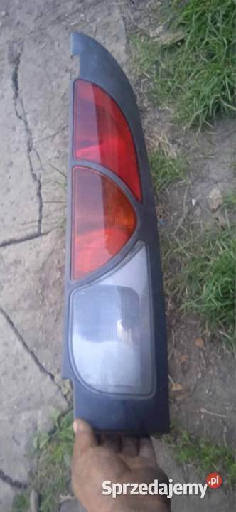 Lampa tylna prawa Renault Kangoo I drzwi Rok produkcji 2001 małopolskie Kraków sprzedam