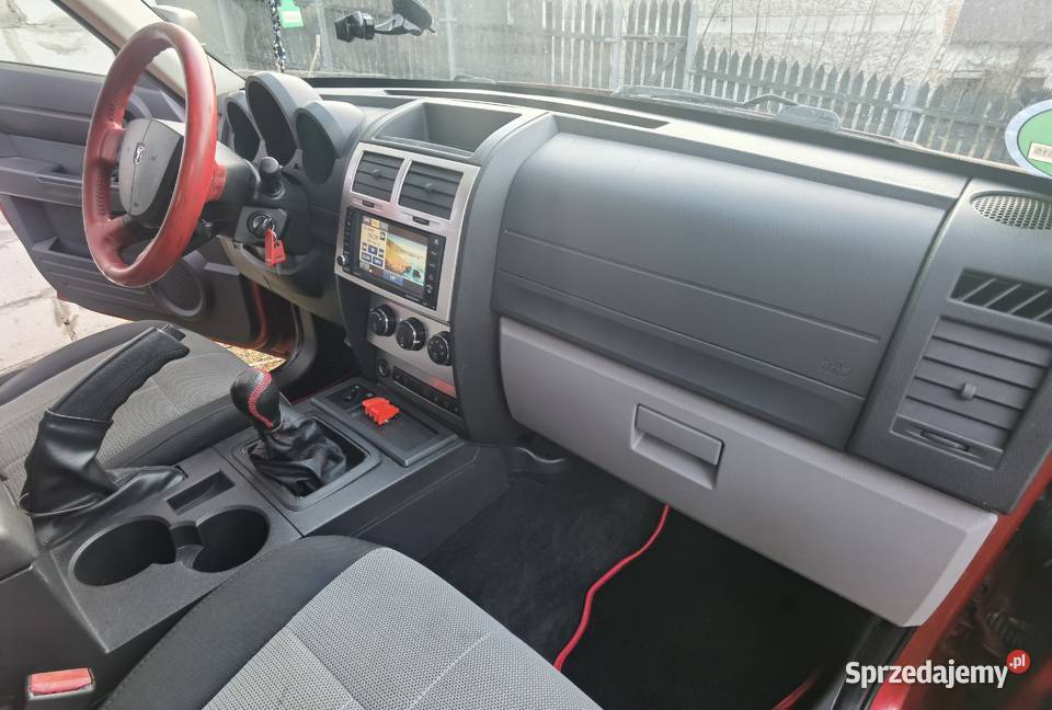 DODGE NITRO 28 CRD 4X4 SXT OPONY YOKOHAMA STAN 229000km Kłodzko