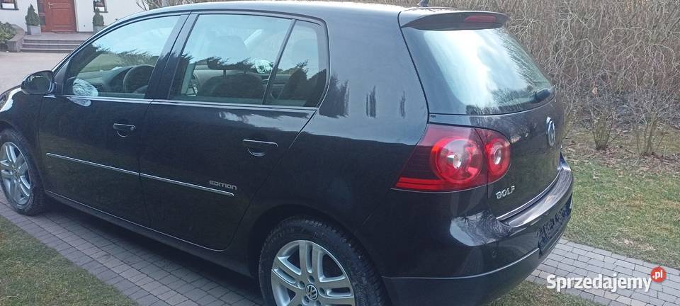 Wolksvagen Golf V 1600 MPI benzyna z Niemiec