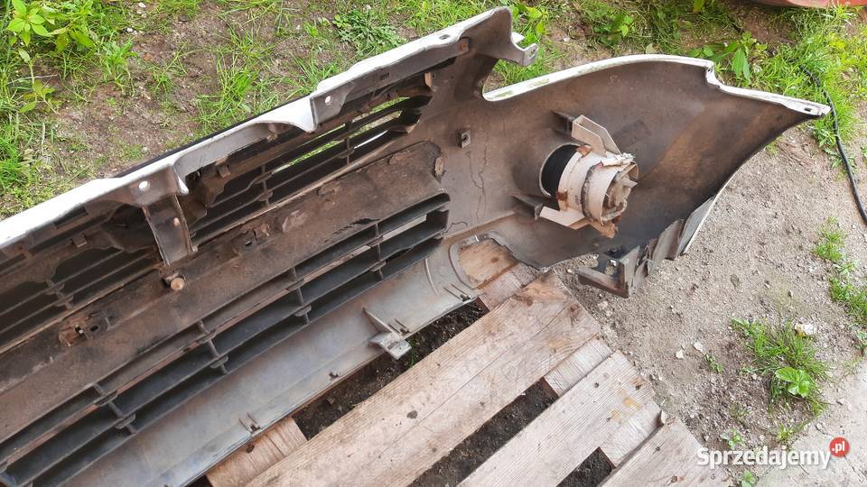 derzak przedni Opel Agila A lift Biały kompletny dolnośląskie Dębno