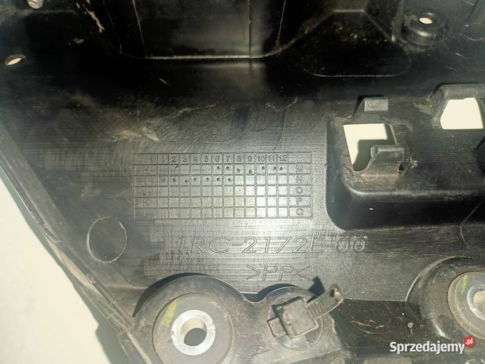 Lewa osłona owiewka boczna Yamaha FZ09 1416 sprzedam