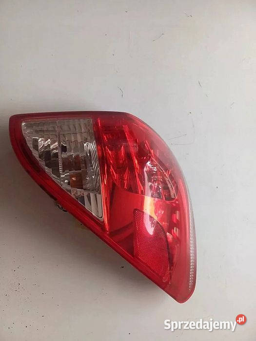 Lampa Prawa Tylna Toyota Rav4 Iii 22 D4d Pozostałe świętokrzyskie