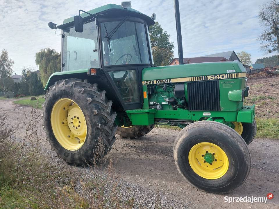 John deere 1640 3900 mtg John Deere Buśno