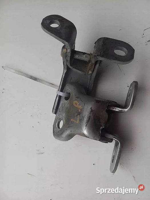 A Front Hinge Left Toyota Rav4 osobowe Wola Jachowa sprzedam