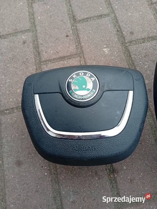 1Z0 880 201 AH TDZ poduszka kierownicy Skoda Bogumiłów