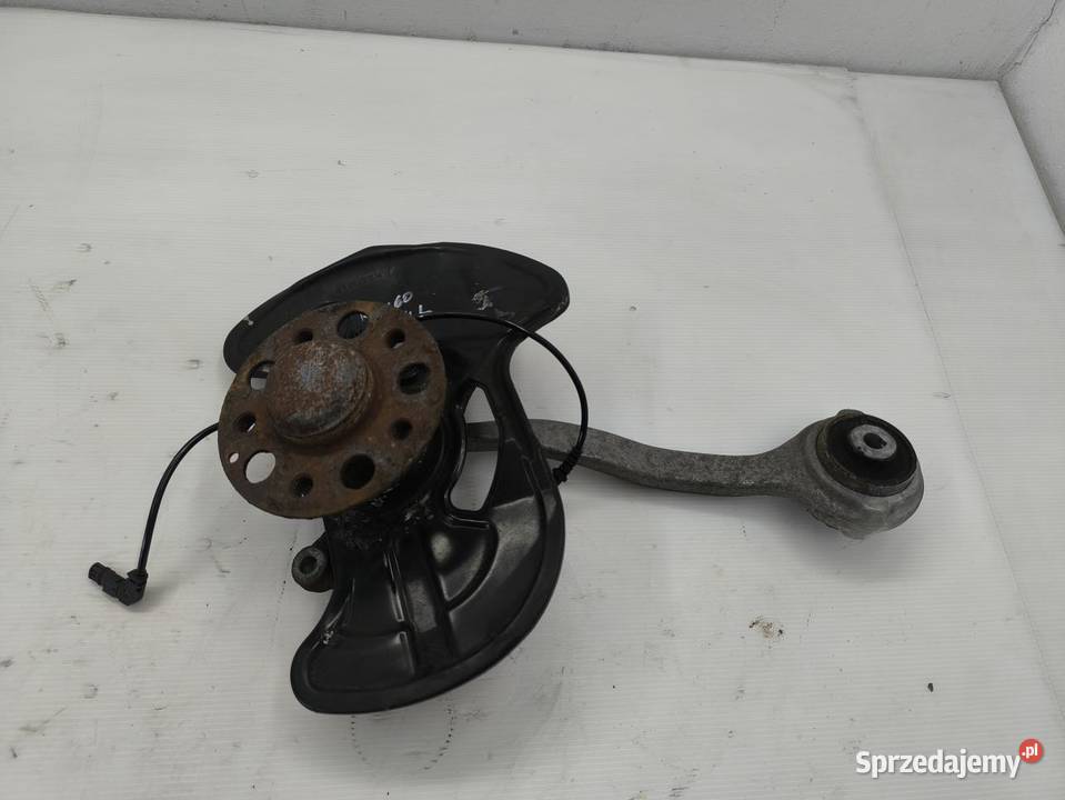 ZWROTNICA LEWY PRZÓD MERCEDES C W204 LIFT 18 Zwrotnice