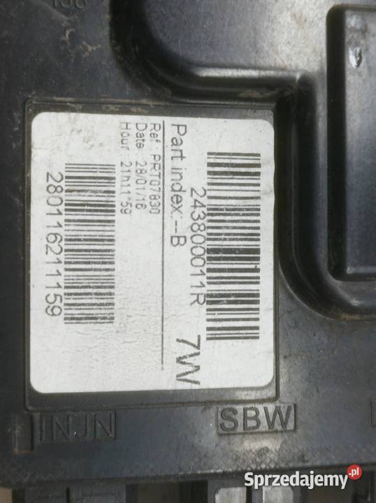 SKRZYNKA BEZPIECZNIKÓW AKUMULATORA 243800011R