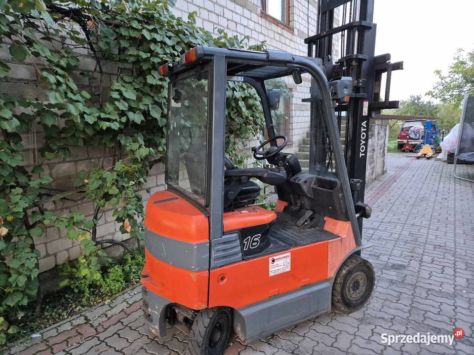 Wózek widłowy Toyota 7FBMF 16 2005r wózek Lwówek