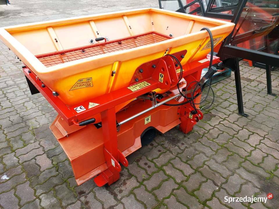 Rozsiewacz Dexwal Dwuturbinowy 600 L Opoczno sprzedam