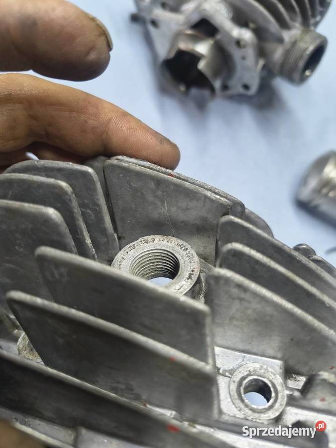 Cylinder głowica tłok komar sztywniak motorynka Rzeszów sprzedam