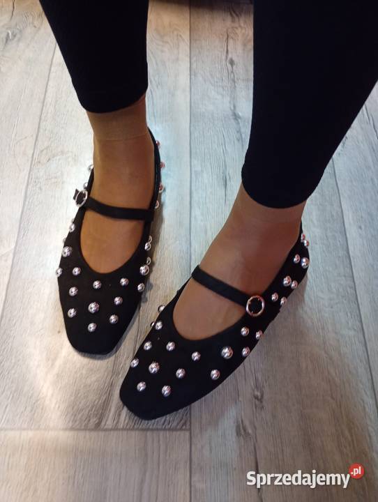 40 czarne bogato zdobione baleriny wieczorowe z Kraków