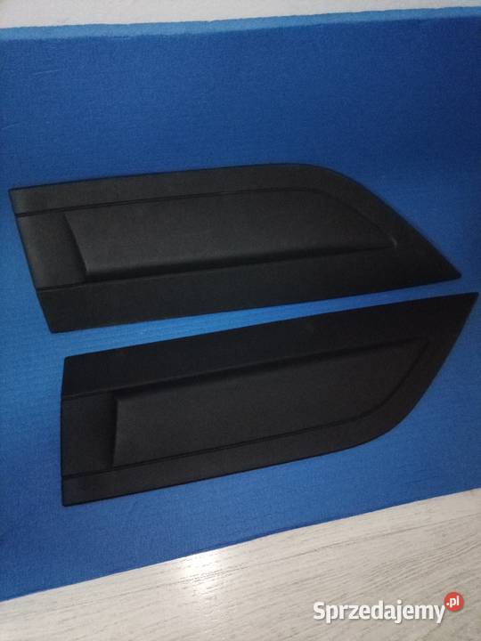 Suzuki Vitara 3 listwy boczne drzwi tył Listwy Listwy sprzedam