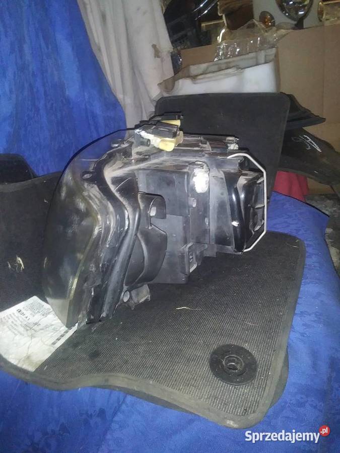 A6 C5 LIFT REFLEKTOR LEWY Lampy przednie Lubin