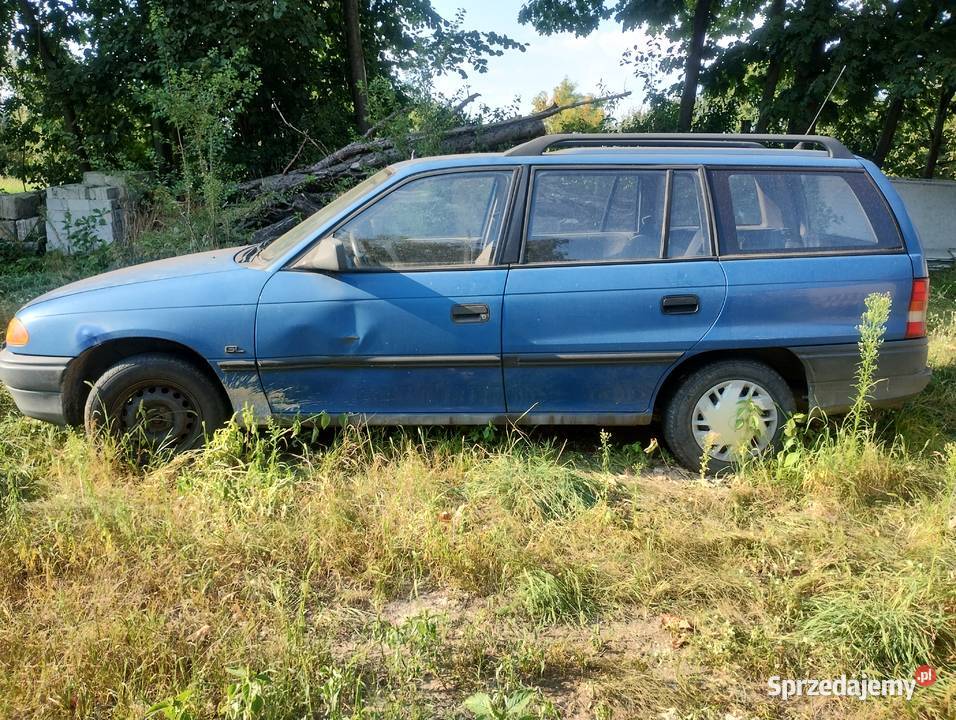 Opel Astra F Kombi 17D 1993r manualna