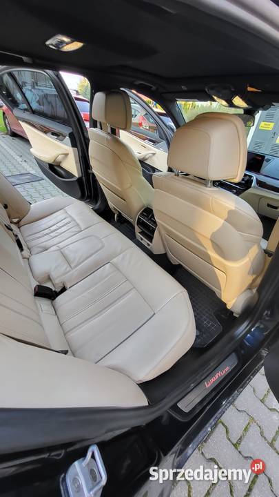 Bmw 5 g30 530xi xdrive benzyna 252KM Rzeszów