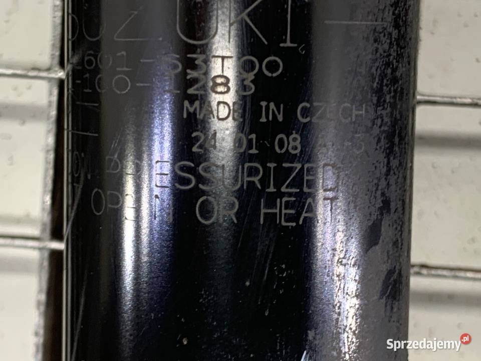 AMORTYZATOR PRAWY PRZÓD SPRĘŻYNA SUZUKI SCROSS Motoryzacja