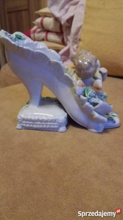 Piękna stara figurka Porcelana i szkło Nysa
