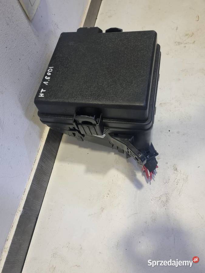 SKRZYNKA BEZPIECZNIKOW HYUNDAI TUCSON III 16 GDI Skierniewice sprzedam