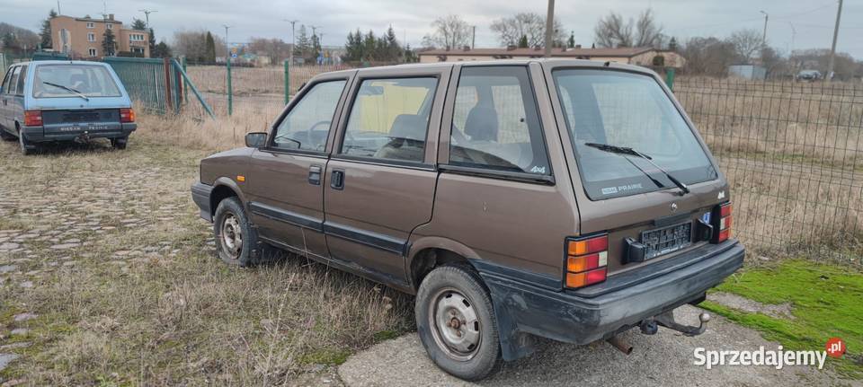 Nissan Prairie M10 20 benzyna wersja z napędem 95KM Prairie Gdańsk