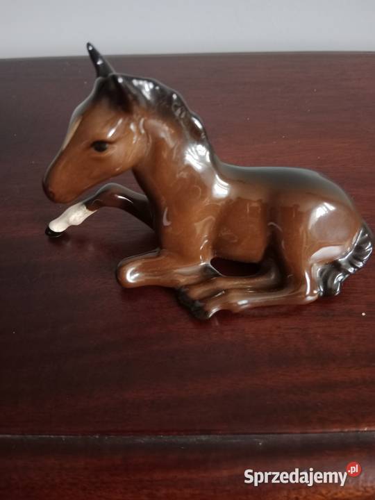 Porcelanowa figurka koń