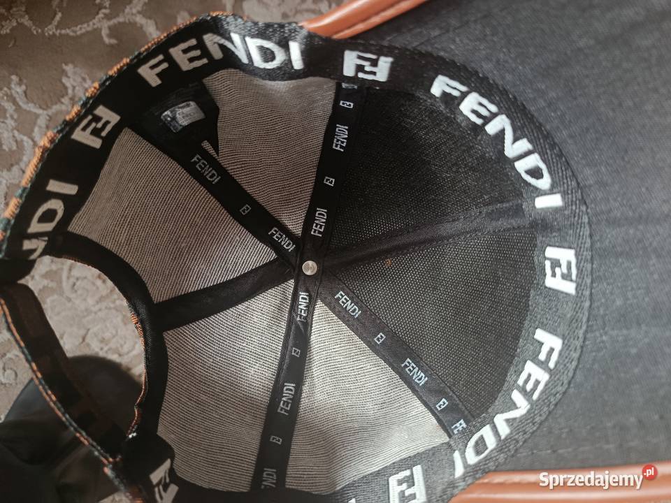 Czapka z daszkiem bejsbolówka Fendi regulowana Białystok